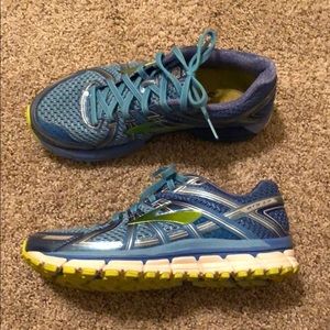 Brooks Adrenaline GTS 17